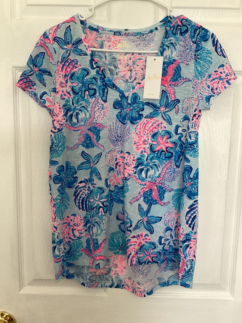 Lilly Pulitzer Etta V-Neck Tee  Top Bahamas Beachcomber XS NWT Resortwear Beach